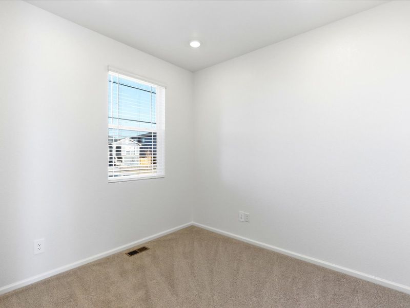 Spacious, unfurnished interior of a new home in Buffalo Highlands: The Flora Collection, Commerce City (Image 18).