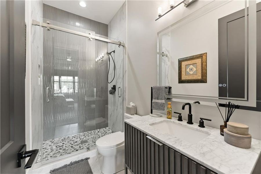 Furnished interior view inside a new home in , Jefferson (Image 19).