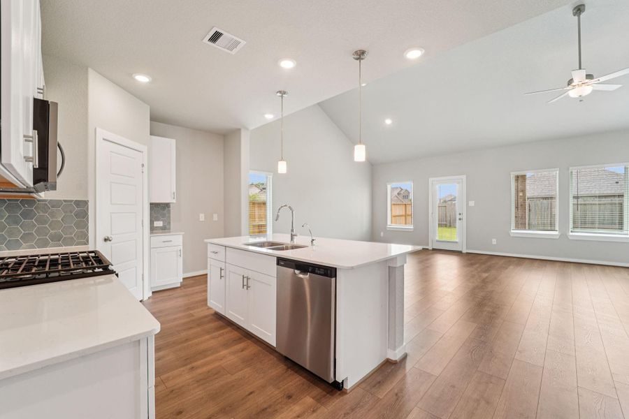 Furnished interior view inside a new home in Southwinds, Baytown (Image 11). Furnished interior view inside a new home in Southwinds, Baytown (Image 11).