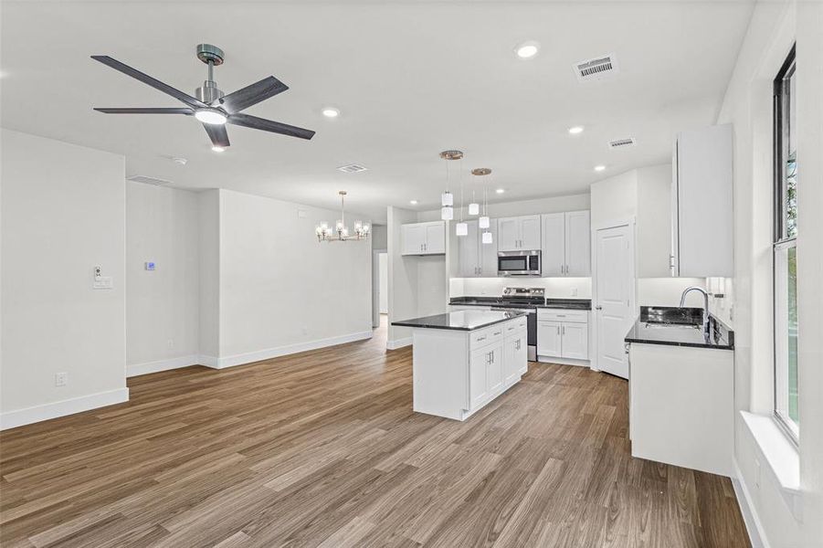 Image 34 of a home in .