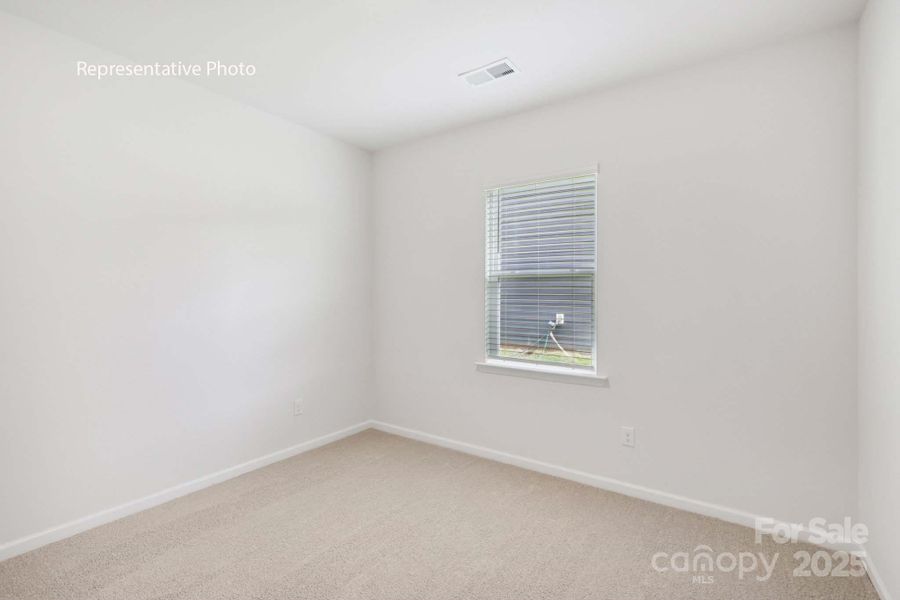Spacious, unfurnished interior of a new home in Sonoma Hills, Charlotte (Image 18).