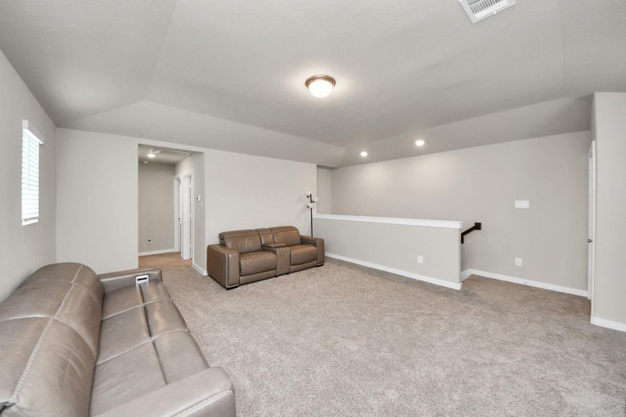 Image 24 of a home in Heights of Barbers Hill.