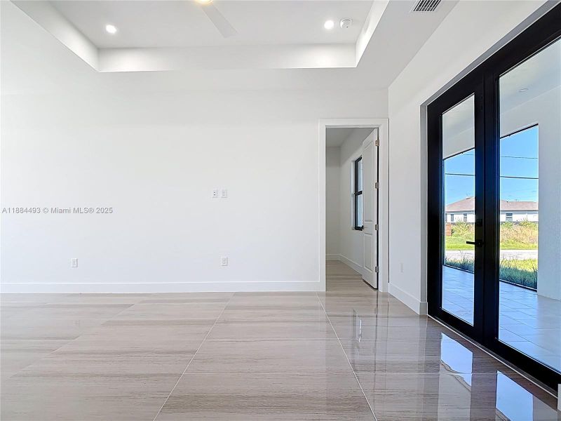 Spacious, unfurnished interior of a new home in , Lehigh Acres (Image 23). Spacious, unfurnished interior of a new home in , Lehigh Acres (Image 23).