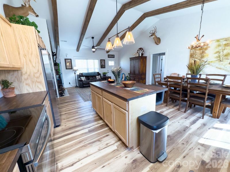 Community amenities in , Troy (Image 36).