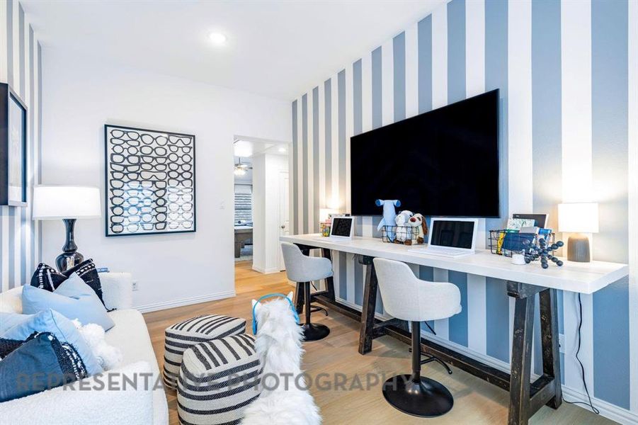 Furnished interior view inside a new home in Star Trail, Prosper (Image 33).