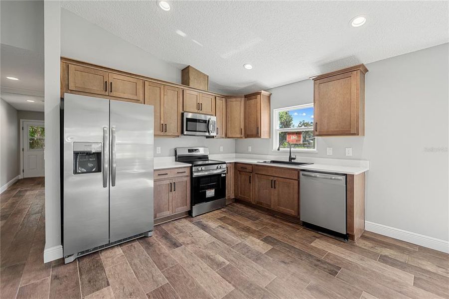 Furnished interior view inside a new home in , Lake Panasoffkee (Image 5).