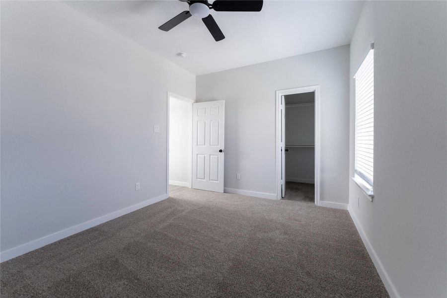 Spacious, unfurnished interior of a new home in , Houston (Image 14).