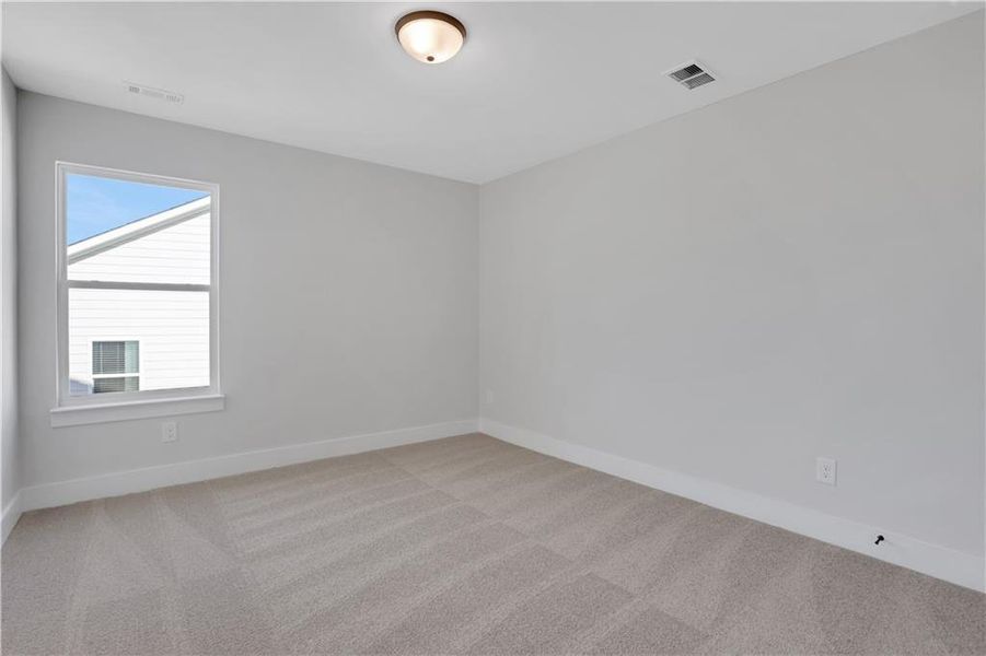 Spacious, unfurnished interior of a new home in Twin Lakes, Hoschton (Image 47).