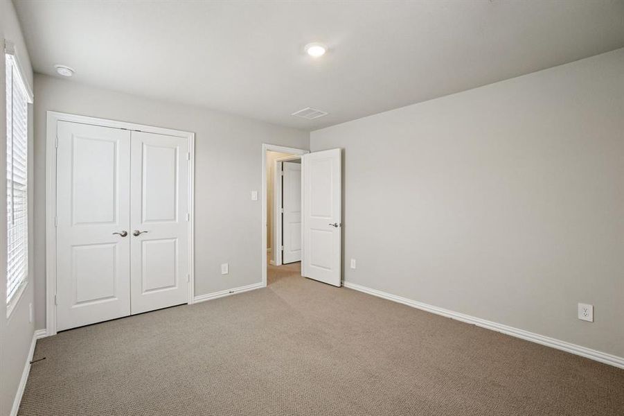 Photo is not of the actual home, but is an inspirational photo of builder’s model home and may depict options, furnishings, and/or decorator features that are not included. Photo is not of the actual home, but is an inspirational photo of builder’s model home and may depict options, furnishings, and/or decorator features that are not included.