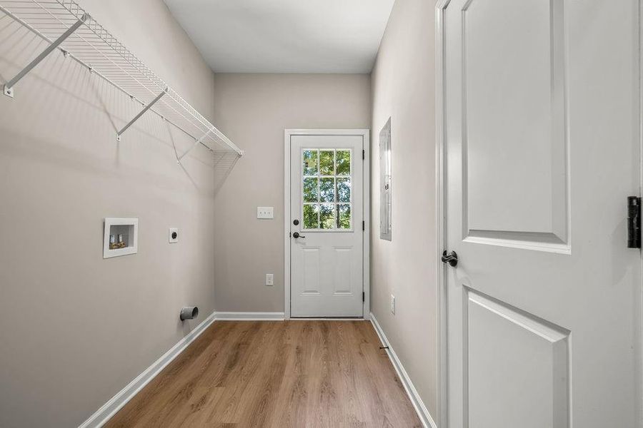 Spacious, unfurnished interior of a new home in , Cedartown (Image 17). Spacious, unfurnished interior of a new home in , Cedartown (Image 17).