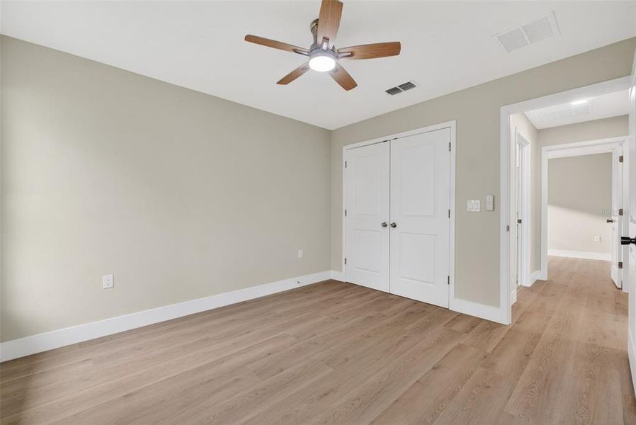 Spacious, unfurnished interior of a new home in , Orlando (Image 57).