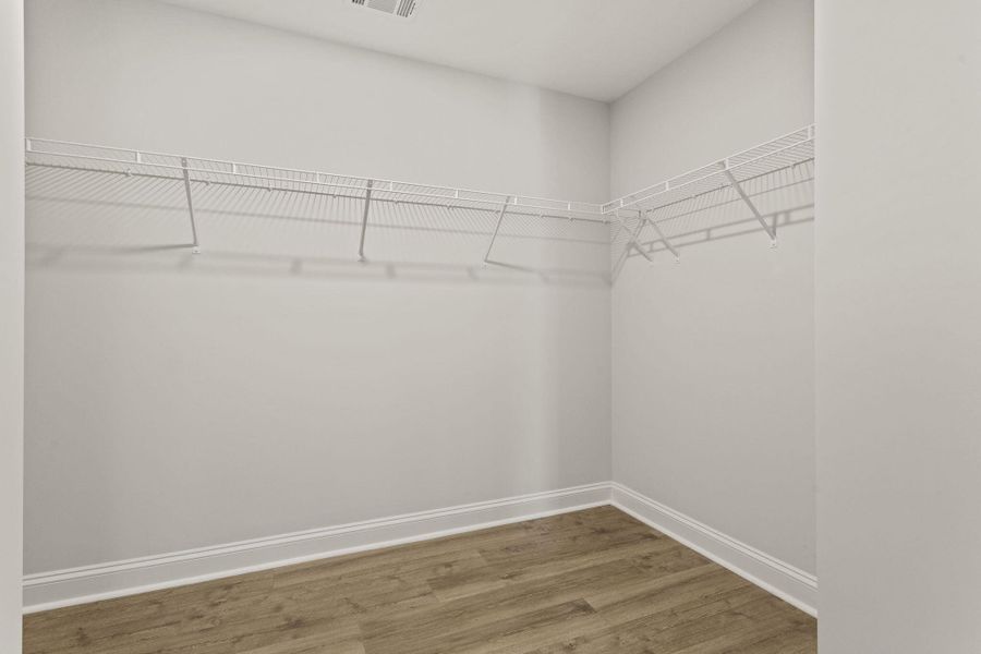 Spacious, unfurnished interior of a new home in Sweetgrass Station, Summerville (Image 35). Spacious, unfurnished interior of a new home in Sweetgrass Station, Summerville (Image 35).