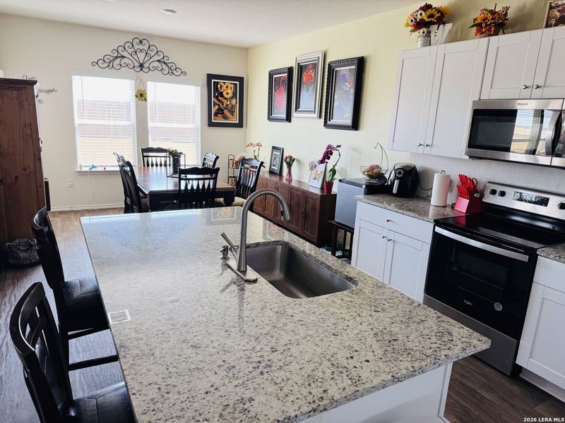 Furnished interior view inside a new home in Winding Creek, New Braunfels (Image 17).