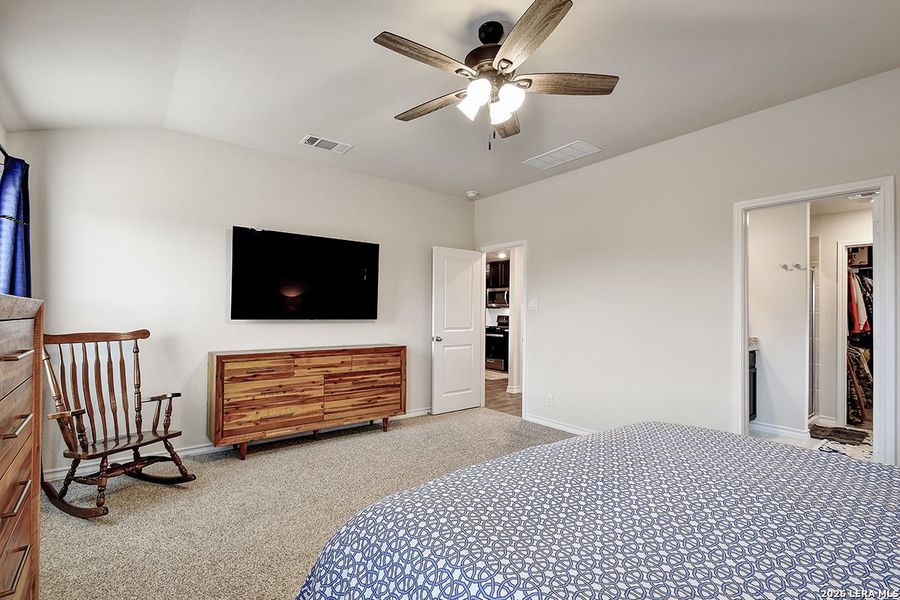 Furnished interior view inside a new home in Langdon, San Antonio (Image 29).