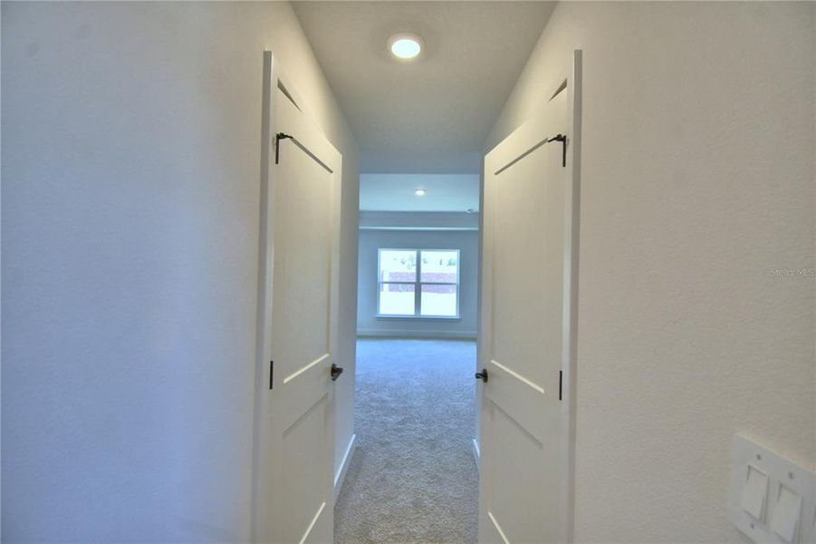 Spacious, unfurnished interior of a new home in Lake Juliana Estates, Auburndale (Image 27).