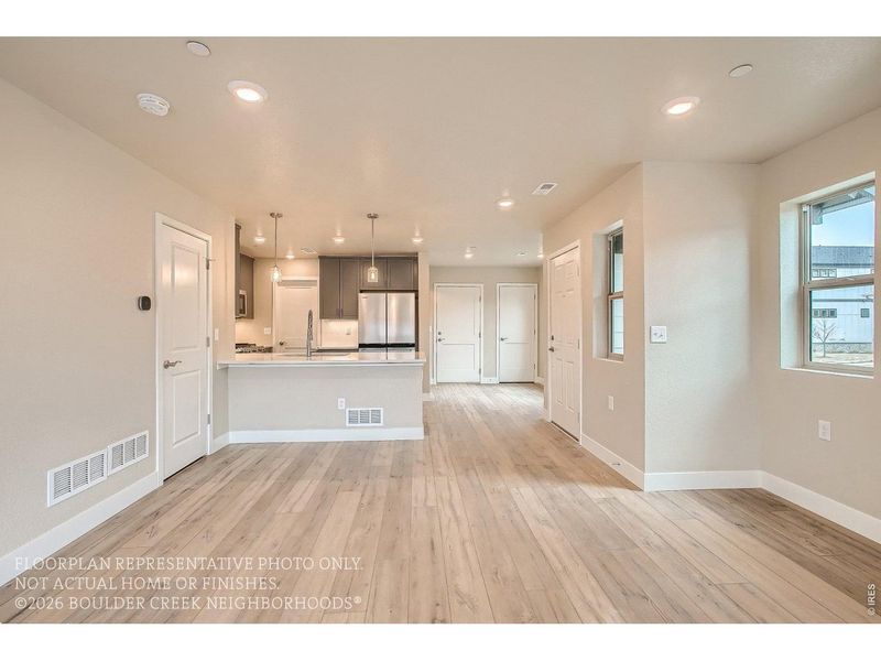 Spacious, unfurnished interior of a new home in , Boulder (Image 14).