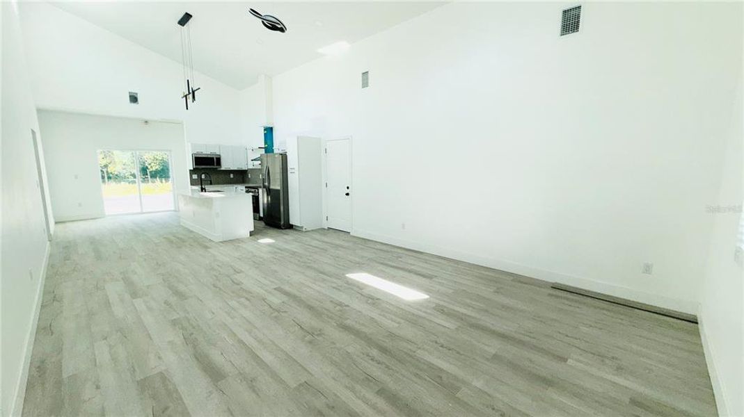 Spacious, unfurnished interior of a new home in , New Port Richey (Image 24).