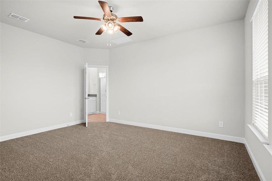 Spacious, unfurnished interior of a new home in , Haslet (Image 23). Spacious, unfurnished interior of a new home in , Haslet (Image 23).