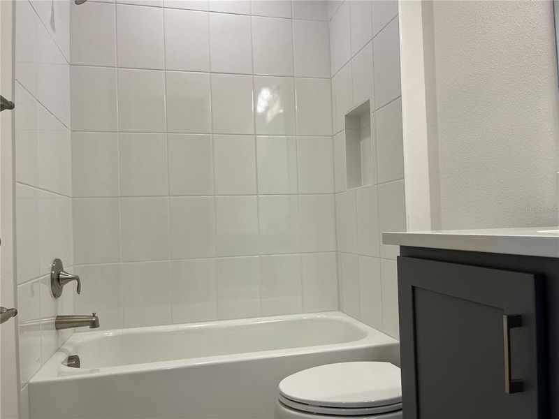 Spacious, unfurnished interior of a new home in , Wesley Chapel (Image 43).