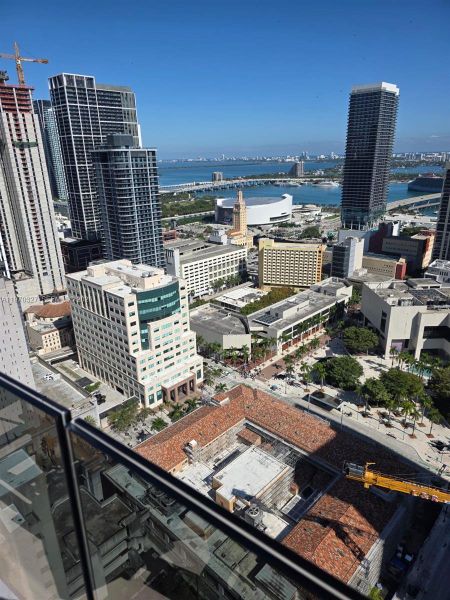 Condo located in Miami, FL showcasing its design and architecture (Image 26).