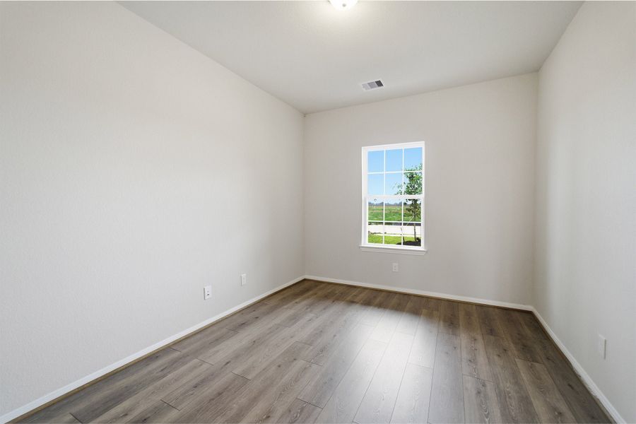 Spacious, unfurnished interior of a new home in Ashland, Richwood (Image 43).