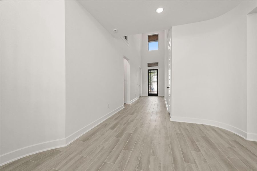 Representative image. Features, specifications, selections and colors may vary.