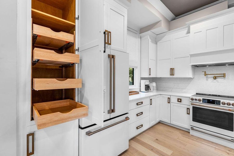 Furnished interior view inside a new home in , Seabrook Island (Image 16).