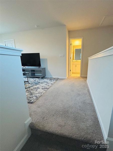 Spacious, unfurnished interior of a new home in Nolen Farm, Gastonia (Image 34).