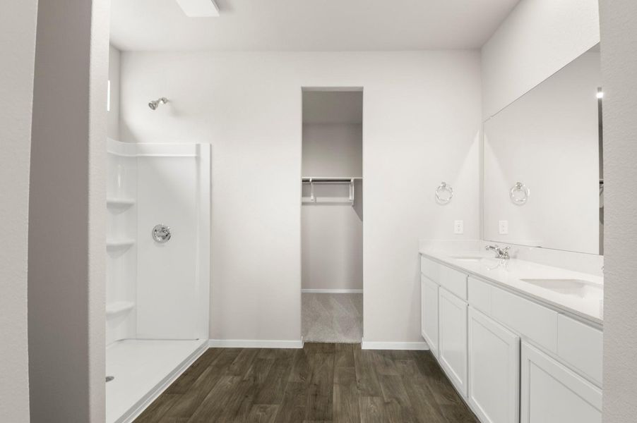 Spacious, unfurnished interior of a new home in Casetta Ranch, Kyle (Image 23).