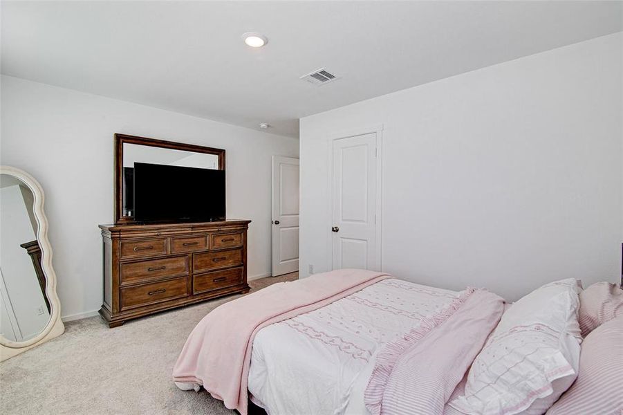 Furnished interior view inside a new home in , Fort Worth (Image 16).