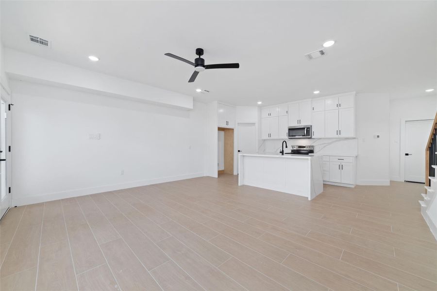 Spacious, unfurnished interior of a new home in , Houston (Image 17). Spacious, unfurnished interior of a new home in , Houston (Image 17).