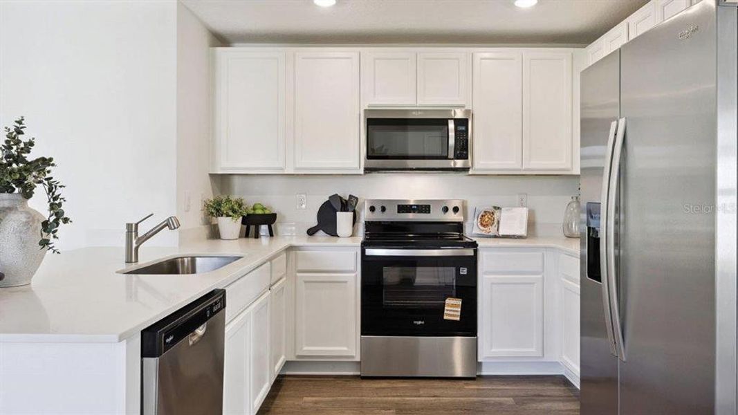 Furnished interior view inside a new home in , Lakeland (Image 7).