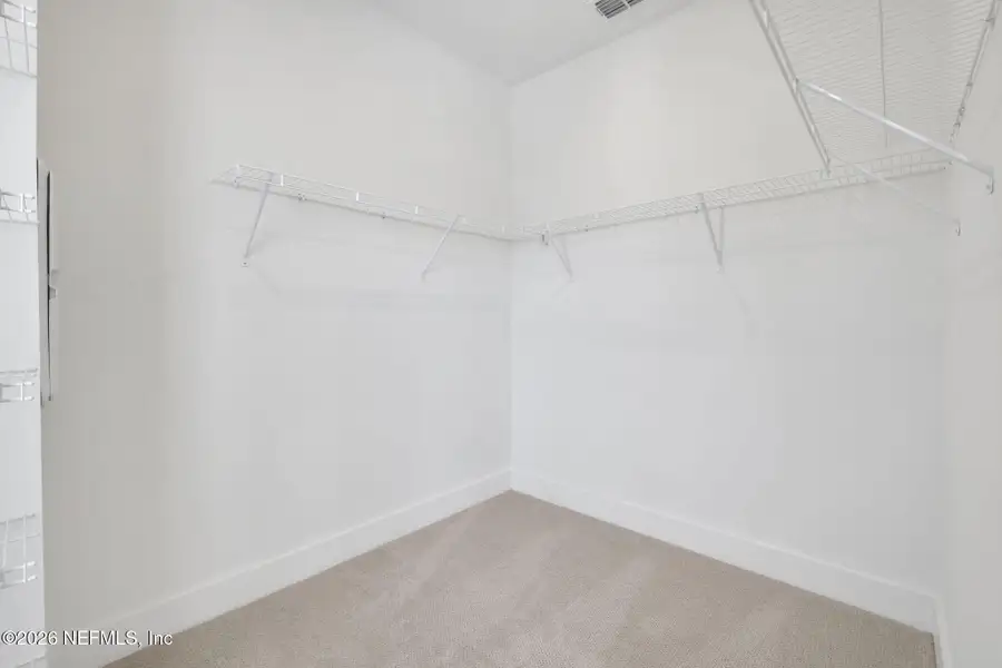 Spacious, unfurnished interior of a new home in , Jacksonville Beach (Image 38).