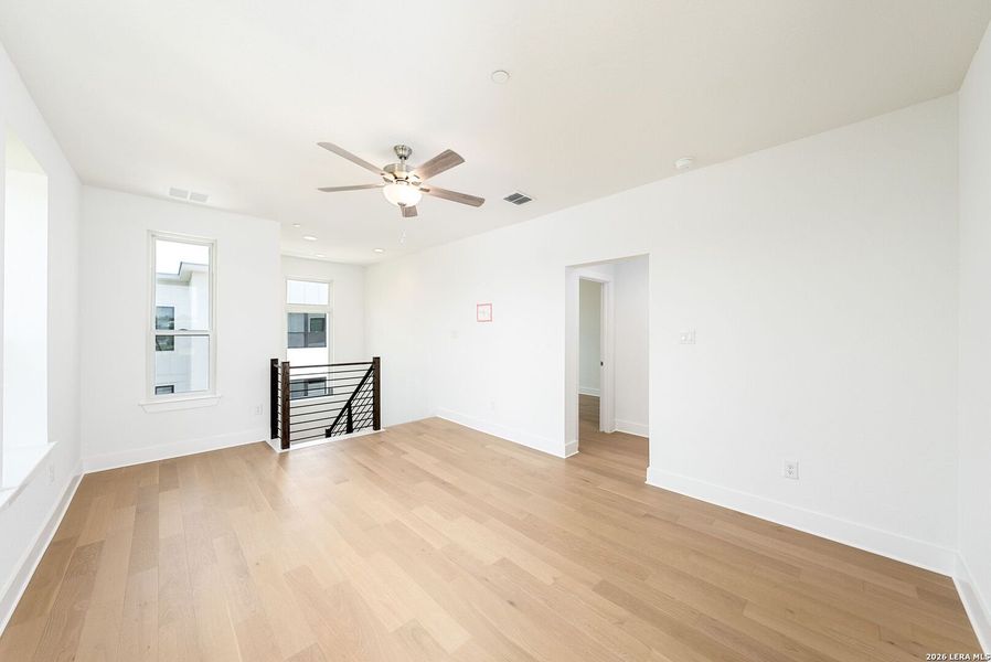 Spacious, unfurnished interior of a new home in Victoria Commons, San Antonio (Image 22).