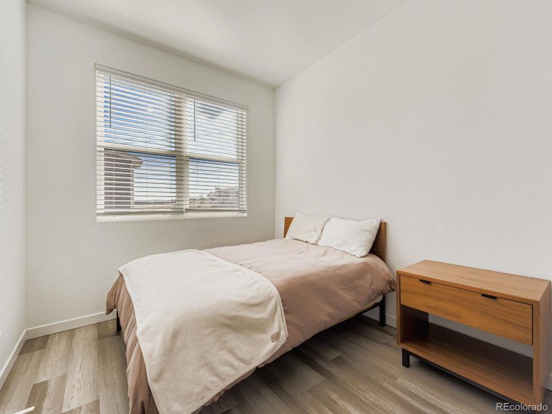 17 2nd Floor Bedroom.jpg