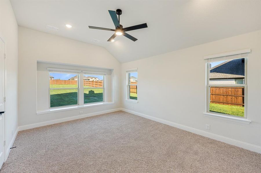 Spacious, unfurnished interior of a new home in Coyote Crossing, Godley (Image 34).