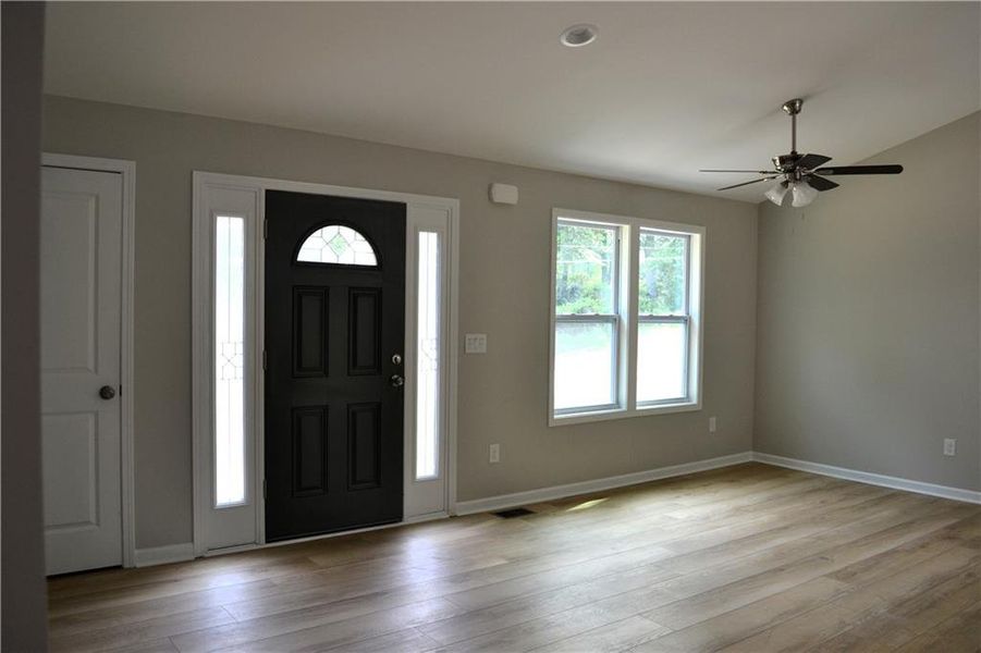 Spacious, unfurnished interior of a new home in , Fayetteville (Image 8).