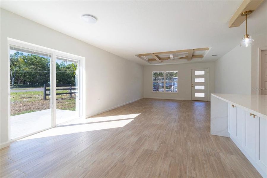 Spacious, unfurnished interior of a new home in , Lakeland (Image 51).