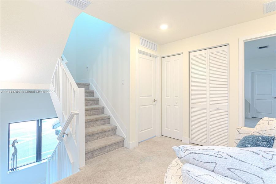 Image 38 of a home in .