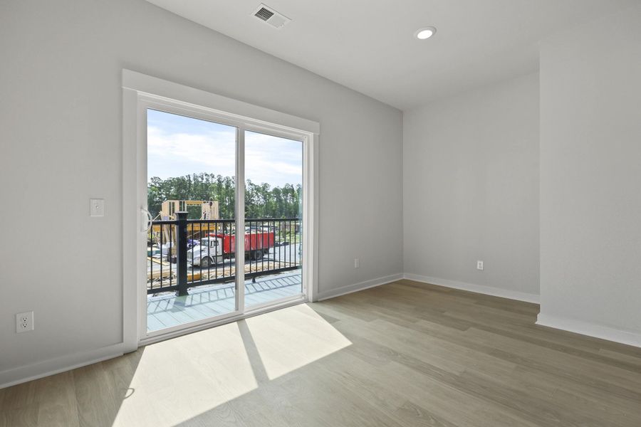 Spacious, unfurnished interior of a new home in Nexton, Summerville (Image 31).