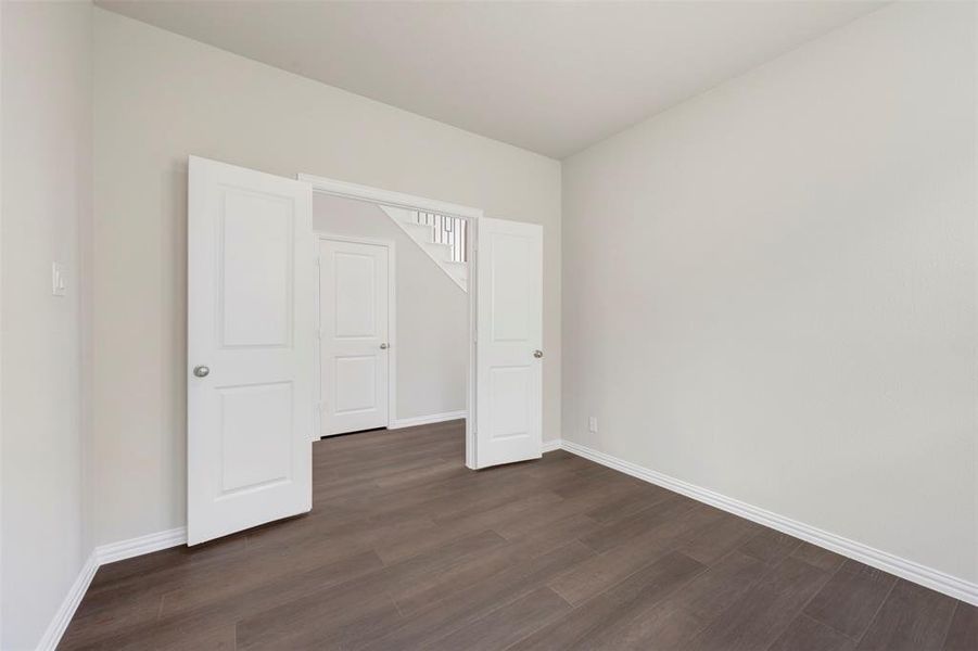Spacious, unfurnished interior of a new home in Lily Creek at Sutton Fields, Aubrey (Image 20).