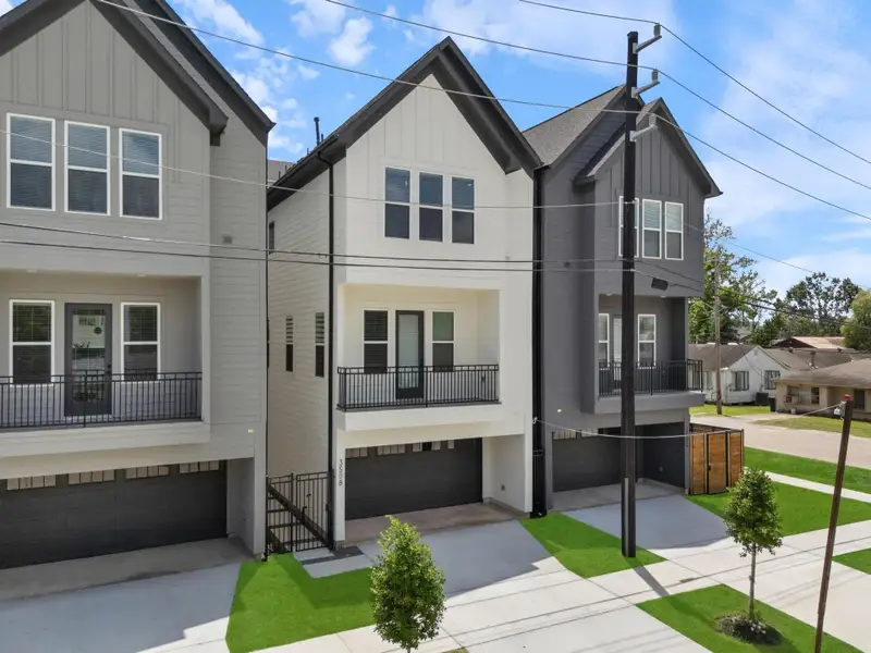 Front exterior of a new home in Skyline Homes at Lou Ellen, Houston, TX, highlighting curb appeal (Image 21).