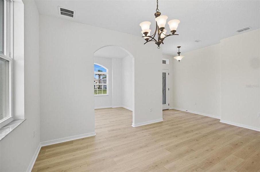 Spacious, unfurnished interior of a new home in Matanzas Cove, Palm Coast (Image 20).