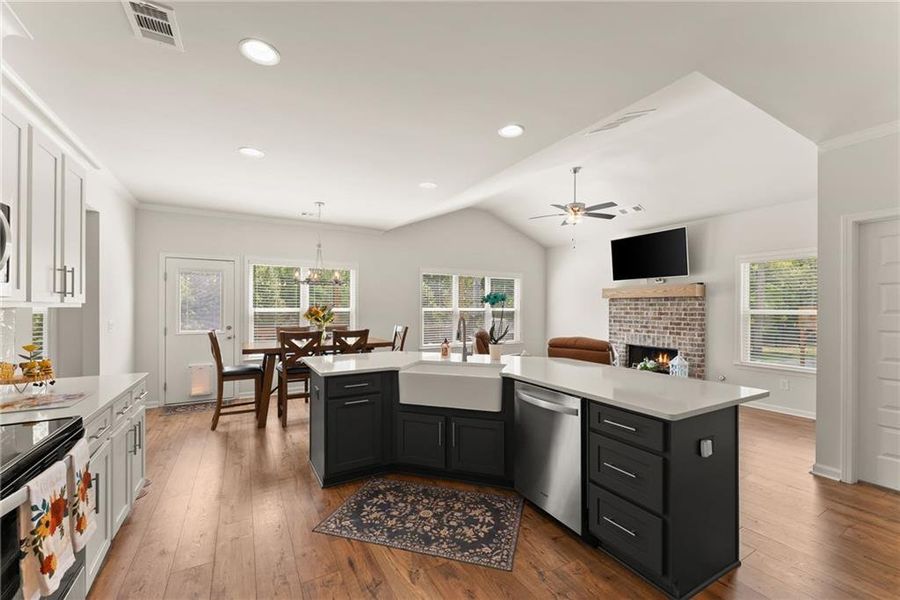 Furnished interior view inside a new home in , Dawsonville (Image 53).