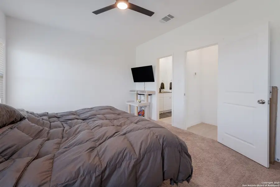 Furnished interior view inside a new home in Navarro Ranch: Coastline Collection, Seguin (Image 10). Furnished interior view inside a new home in Navarro Ranch: Coastline Collection, Seguin (Image 10).
