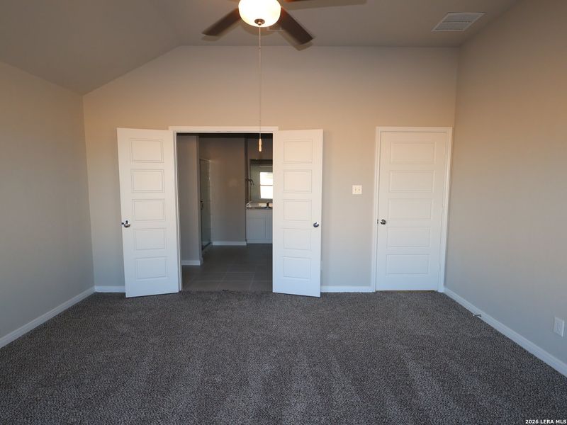 Spacious, unfurnished interior of a new home in Hickory Ridge, Elmendorf (Image 24). Spacious, unfurnished interior of a new home in Hickory Ridge, Elmendorf (Image 24).
