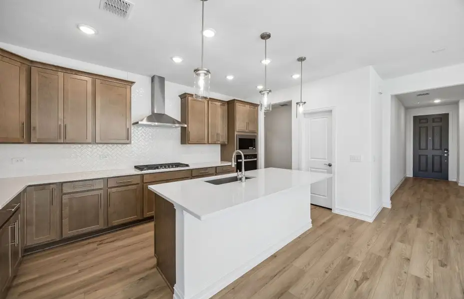 Furnished interior view inside a new home in Highland Lakes, McKinney (Image 7).