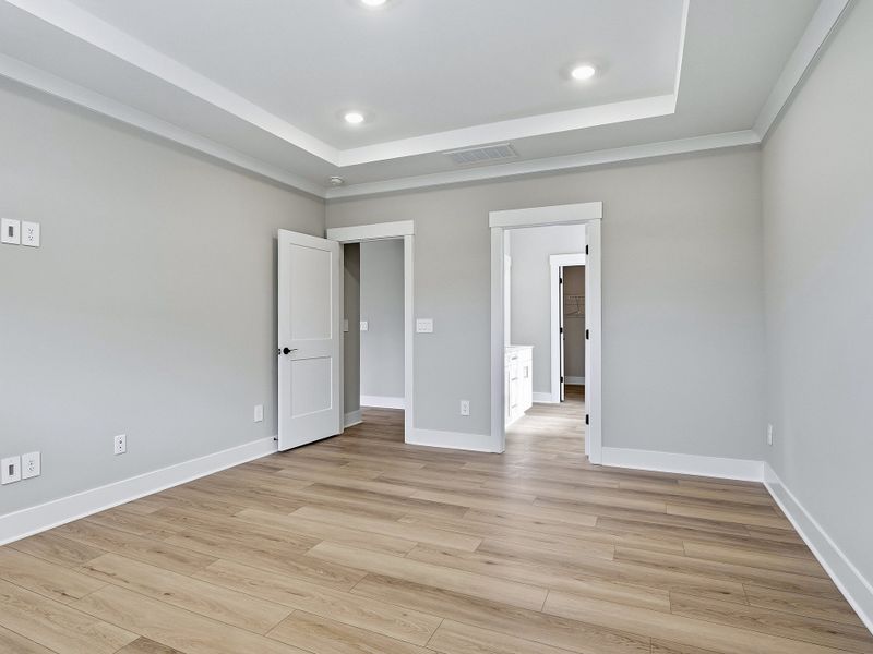 Spacious, unfurnished interior of a new home in Watkins Glen, Raleigh (Image 13).