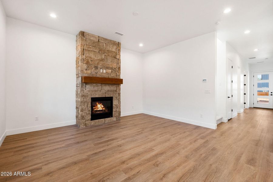 11-Great Room (3) 11-Great Room (3)