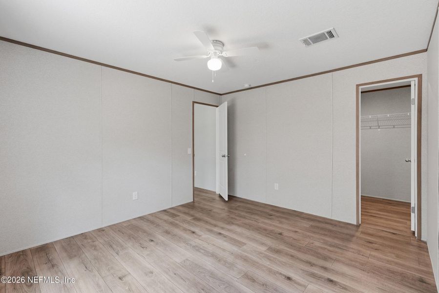 Spacious, unfurnished interior of a new home in , Keystone Heights (Image 27).